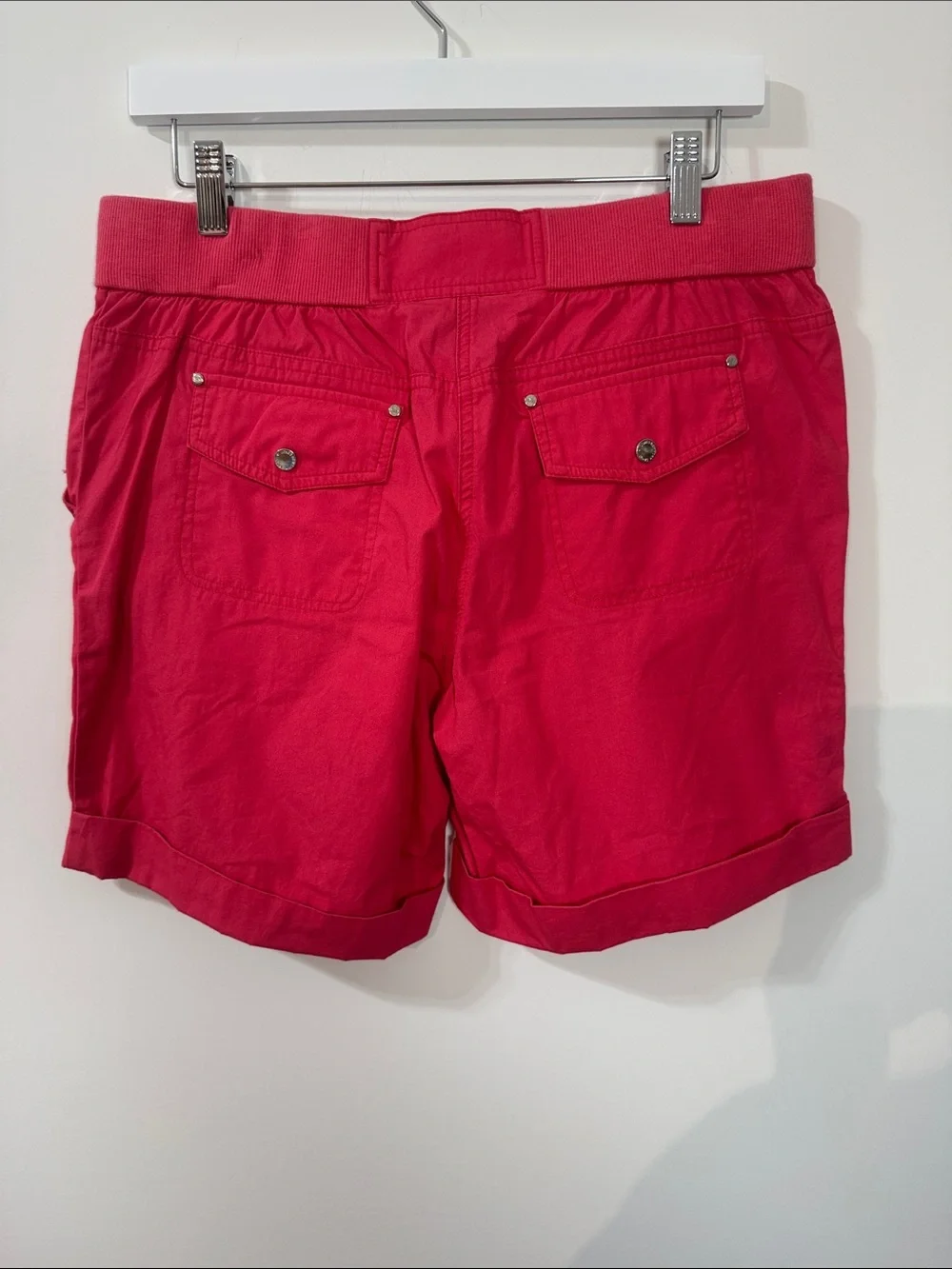 Jones New York Women’s Watermelon Colored Casual Cotton 6-Pocket Shorts - Size 6